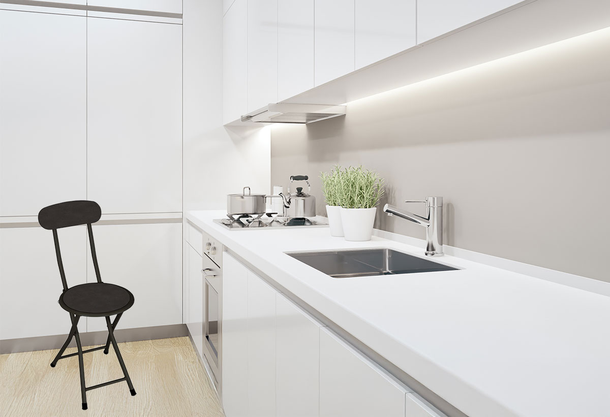 Το σκαμπό τοποθετημένο σε ένα σαλόνι